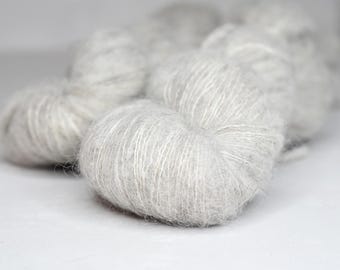 Undyed Yak, Alpaca, Merino & Silk Fingering – 50g/400m