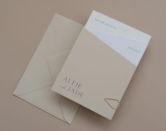 Conjunto minimalista de invitaciones de boda / Juego de invitaciones neutras en ángulo con tarjeta de detalles / Papelería elegante para bodas (Reino Unido)