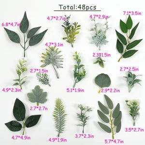 Könnte beinhalten: Ein Set mit 48 künstlichen grünen Blättern in verschiedenen Formen und Größen. Die Blätter sind perfekt zum Basteln und Dekorieren.