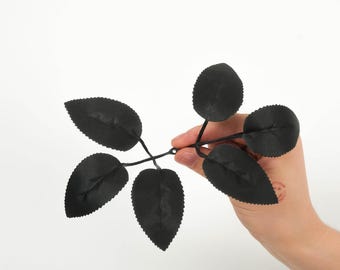 2/200Pcs Artificial Silk Black Rose Leaf 4.33"x7.09" Fake Rose Flower Leaves for Black Wedding Decor DIY Garland Bouquets Home Decor Foliage