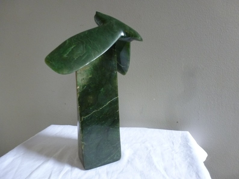 Stunning Jade Nephrite Owl Carving/jade/nephrite/ Jade Sculpture/jade