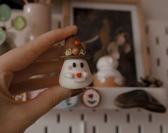 Figurine | Ghost wizard messenger of love