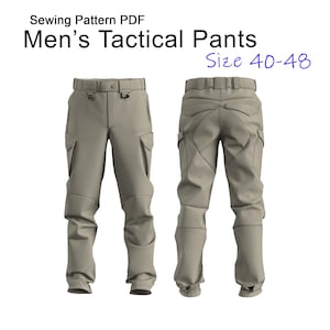 Op de afbeelding: Taktische broek in beige, voor- en achteraanzicht, met meerdere zakken en versterkte knieën. De afbeelding bevat de tekst "Sewing Pattern PDF" en "Men's Tactical Pants Size 40-48".