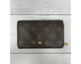 Louis Vuitton Monogram Tresor Wallet