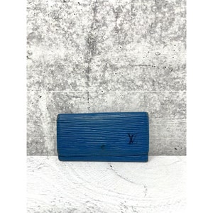 Louis Vuitton Blue Epi 4 Key Holder