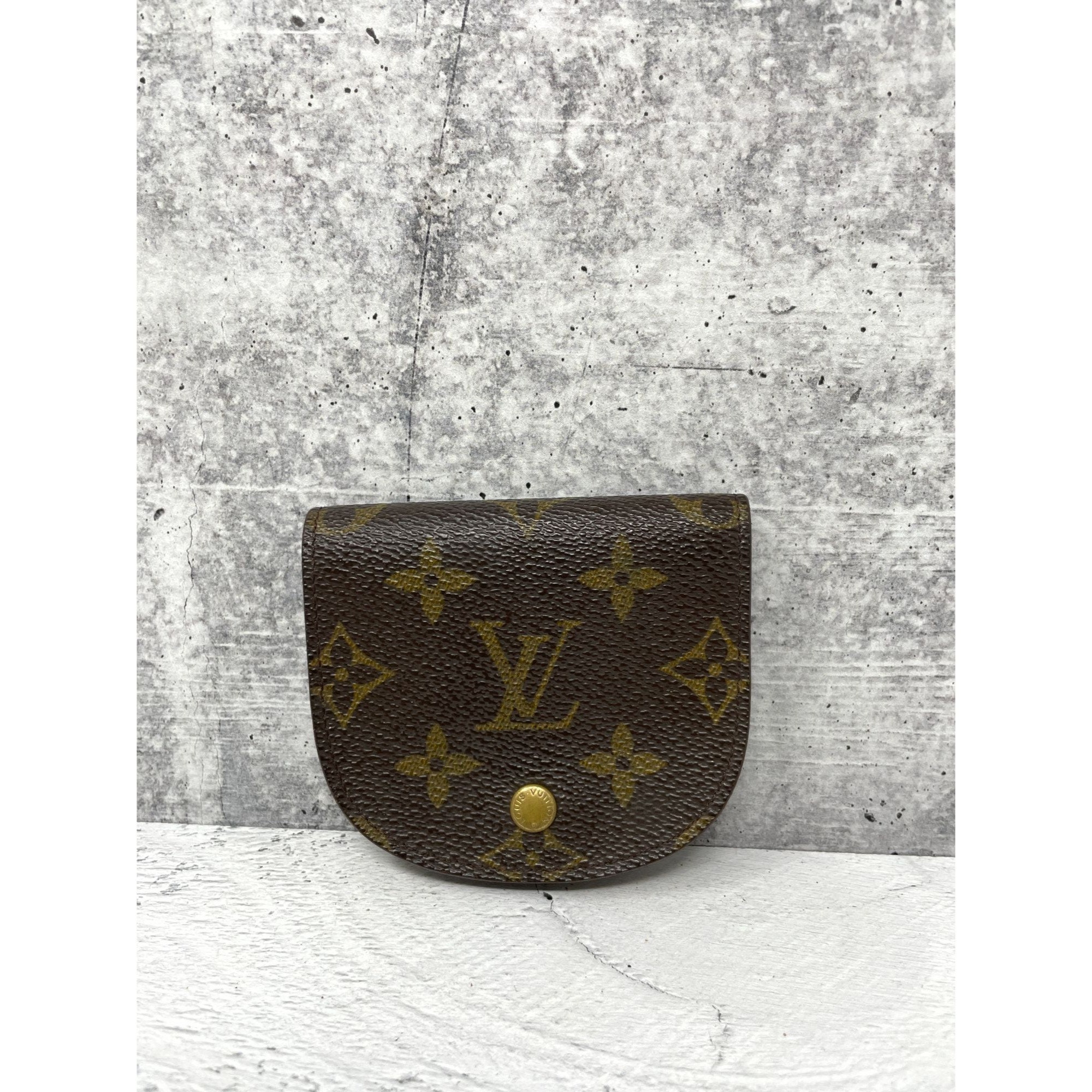 Round Coin Purse Monogram Canvas - Wallets and Small Leather Goods