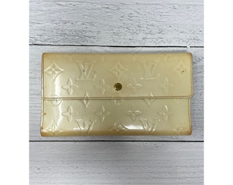 Louis Vuitton Vernis Porte International Wallet 11.21