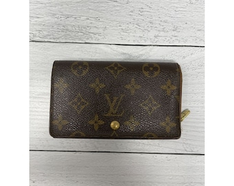 Louis Vuitton Monogram Canvas Tresor Wallet