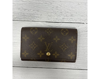 Louis Vuitton Monogram Tresor Wallet