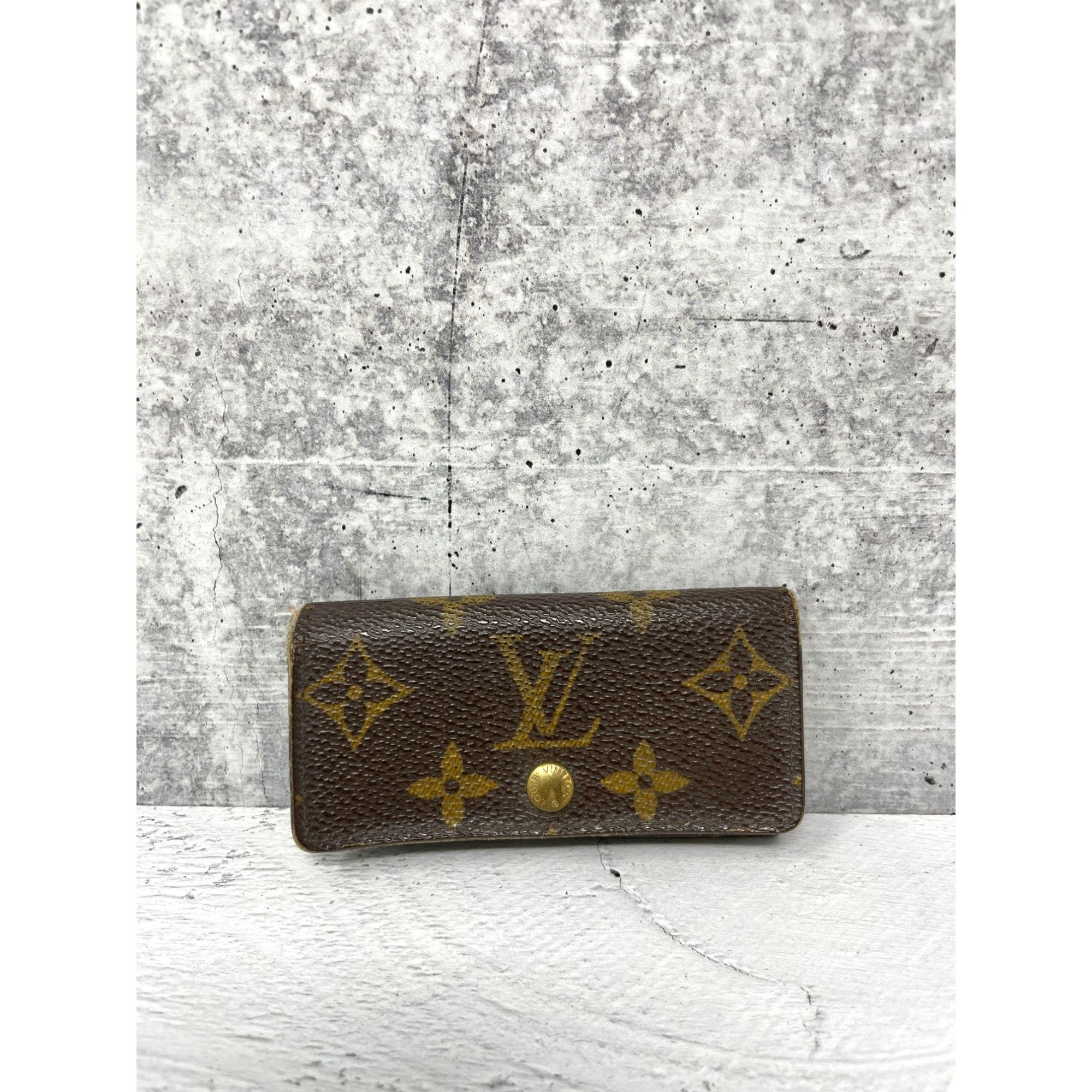 LOUIS VUITTON LV MONOGRAM LEATHER COIN PURSE GOLD ZIPPER WALLET KEYCHAIN  USED