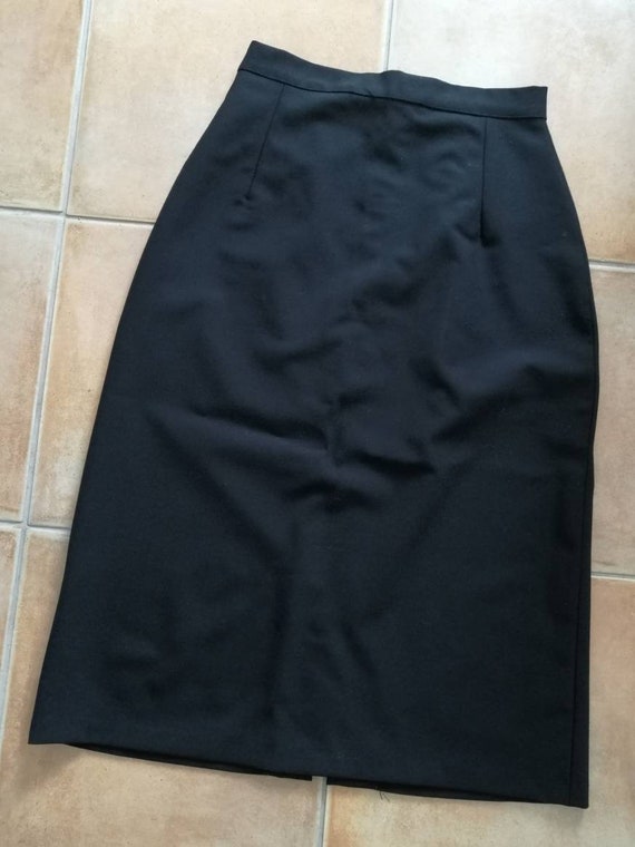 40s style black skirt