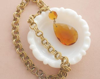 Vintage Orange Crystal Pendant Gold Tone Link Necklace_91