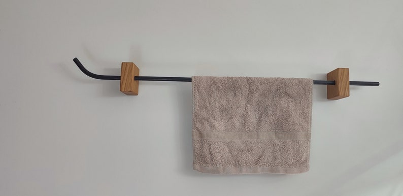 Porte-serviettes moderne en chêne et acier image 9