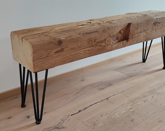 Banc réalisé à partir de vieilles poutres en bois. Poutres en chêne, bois récupéré, banc, buffet, rustique, antique