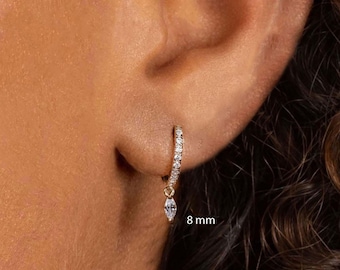 Diamant-huggie-örhängen med berlock, små huggy-örhängen i 14k massivt guld, diamanthängande örhängen med berlocker