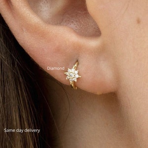 14k gold cartilage hoop,helix hoop,cartilage earring,piercing helix,solid gold hoops,huggie earrings•flower•helix earring•tiny gold hoops