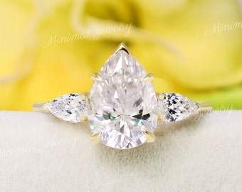 Anillo de compromiso de tres piedras con moissanita en forma de pera de 2 quilates y anillo de oro de 14k con forma de lágrima