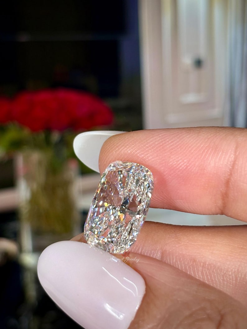 Avlång kuddformad lös diamant, IGI-certifierad lös diamant, 10 karat stor kuddformad diamant för förlovningsring eller specialslipade smycken bild 4