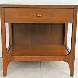 Broyhill bedside table deals