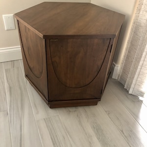 Broyhill Brasilia II hexagonal commodes (night tables, end tables)