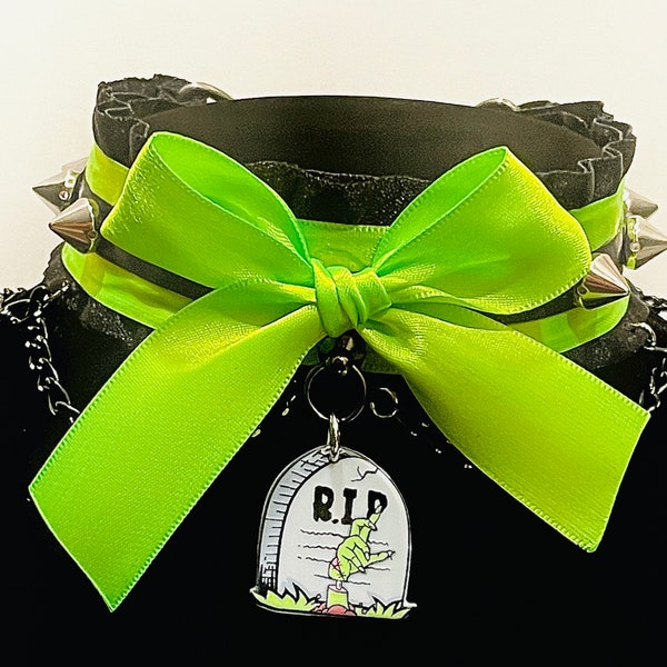 Toxic waste zombie choker necklace| bright green zombie necklace| acrylic zombie charm| goth ddlg choker| green kitten play collar