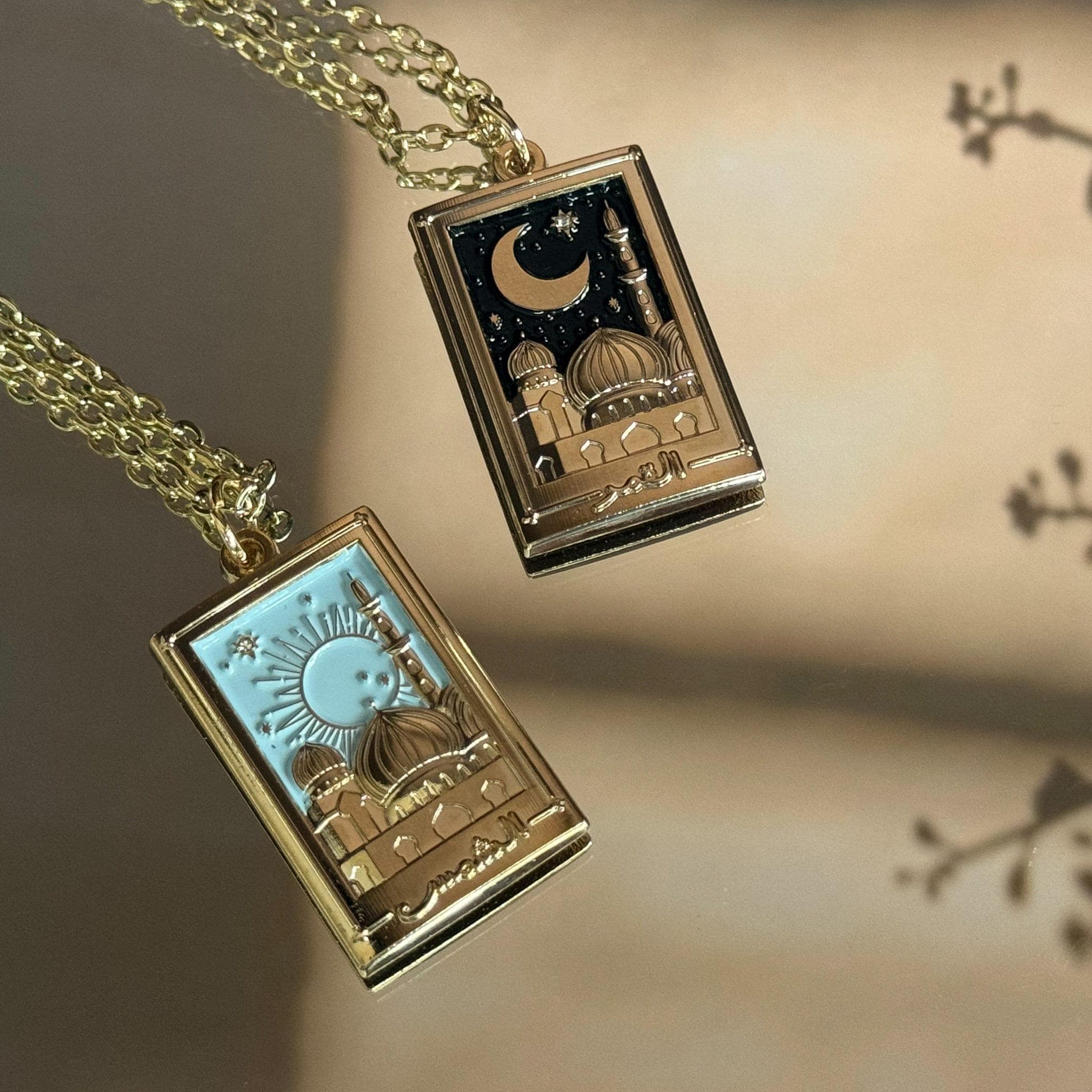 SIPURIS Orecchino con Allah a forma quadrata, per islam, Surah, Corano, amuleto musulmano, orecchini religiosi, gioielli per compleanno, 1.06*0.79in/27*20mm, Acciaio inossidabile, Nessuna pietra