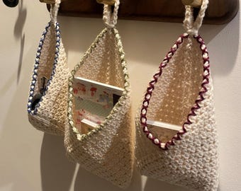 PDF Pattern - Crochet Hanging Envelope