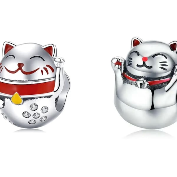 Lucky Cat Charm Necklace main image 1