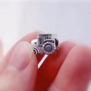 Sterlingzilveren bedel boerderij landbouwtractor, retro bedel tractor, origineel s925-bedelgat 4,5 mm voor armband, kettinghanger