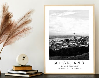 Auckland Cityscape Wall Art Print - Auckland Poster Print - Minimalist Print Wall Art - Auckland Gift - Minimalist Travel Print Art