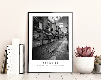 Dublin Street Wall Art Print - Dublin Wall Art Decor - Dublin Print Art - Ireland Travel Print - Minimalist Travel Print Art - Ireland Decor