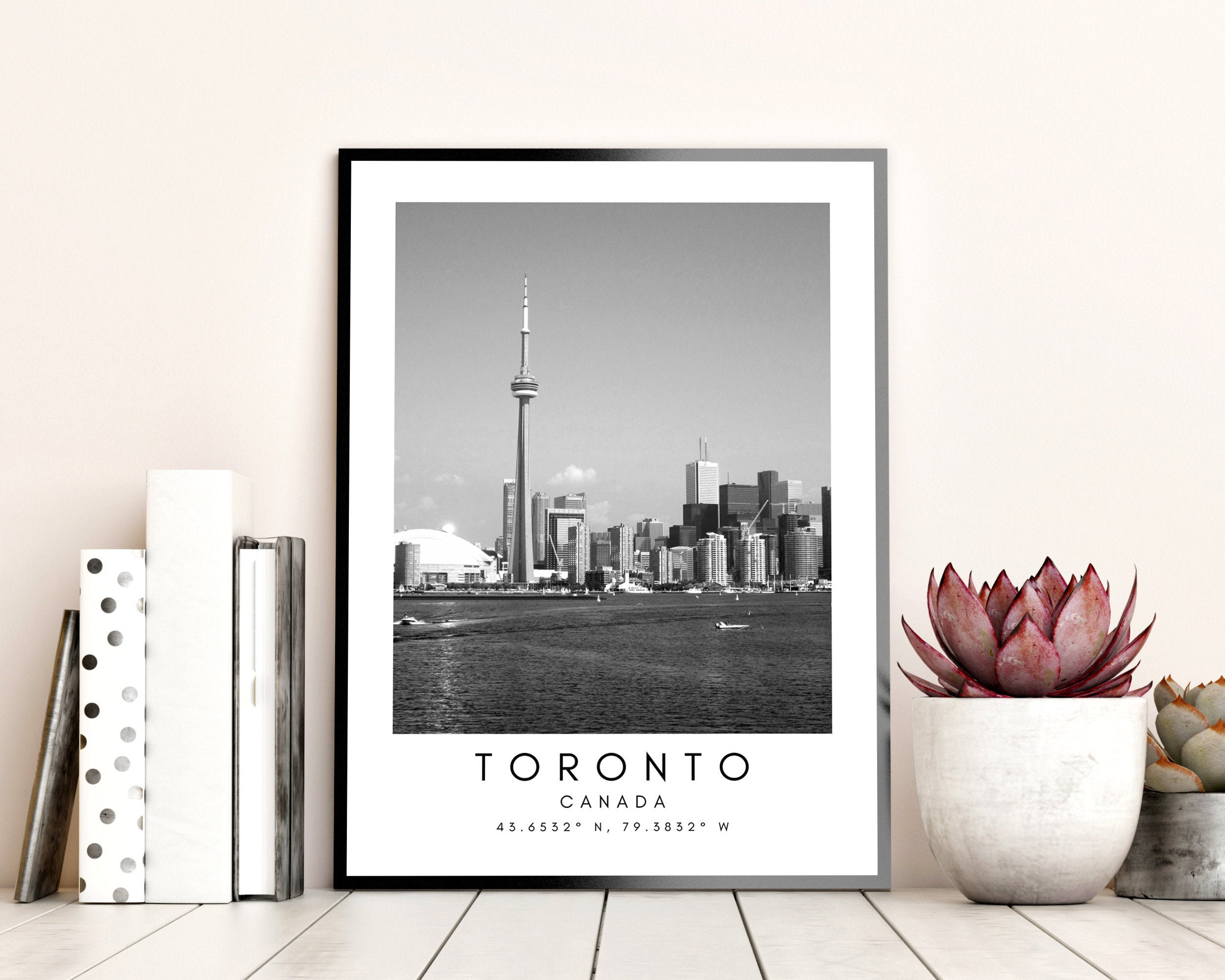 Impresión de la Torre CN de Toronto: arte minimalista del horizonte en blanco y negro