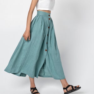 Linen a-line, high waisted skirt with pockets and buttons | LINDEN