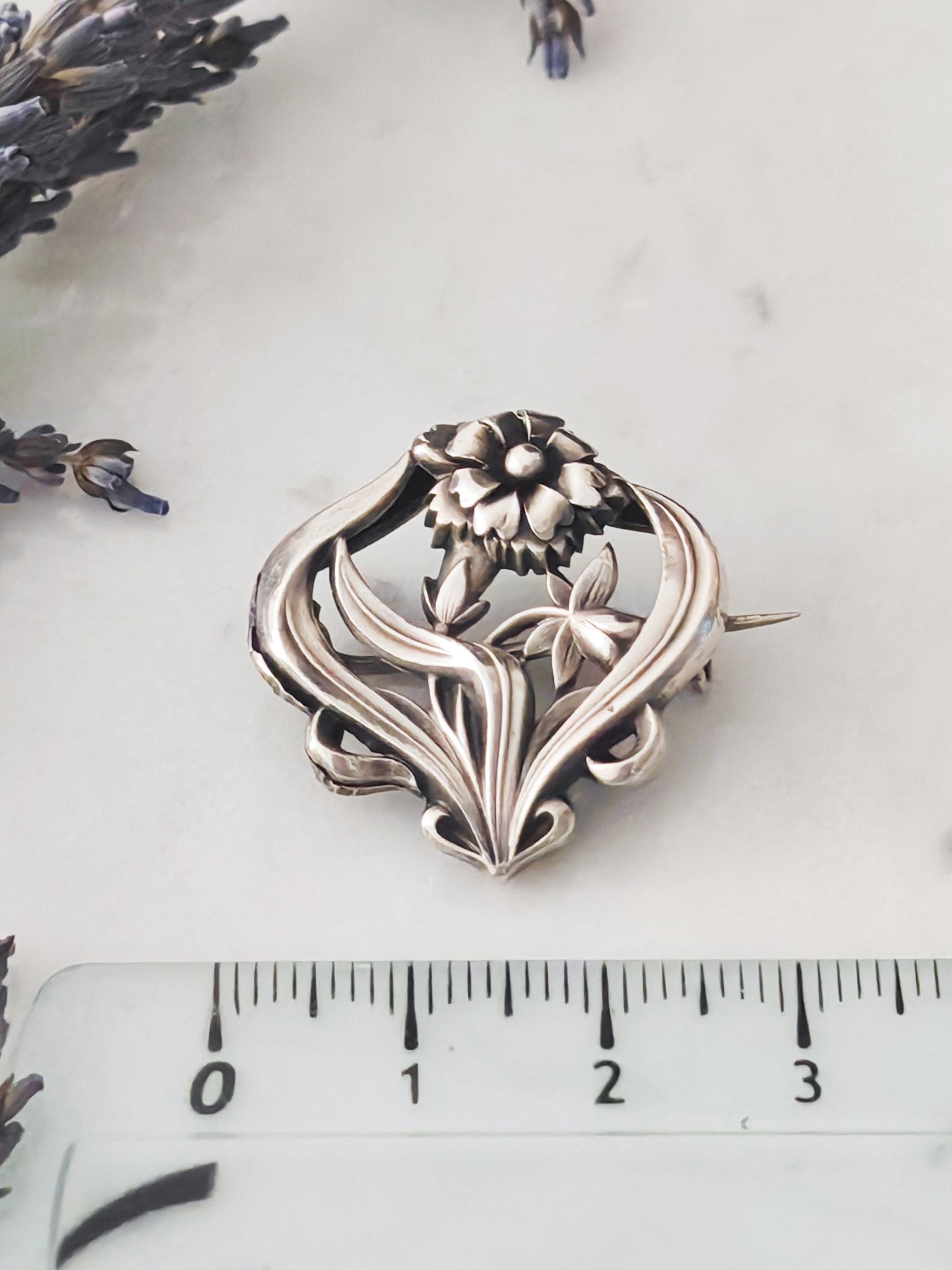 Broche ancienne Jeanne d'Arc, signée Becker, Art nouveau FIX
