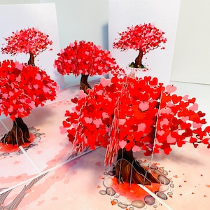 Albero di ciliegio in fiore primaverile con cuore rosa acceso - Biglietto di auguri pop-up 3D fatto a mano - Buon compleanno ACQUISTA online https://origamipopcards.com/