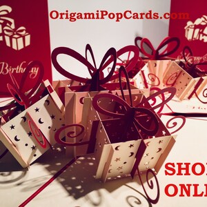 Rote Dreifache Geburtstagsgeschenk Karte - erstellt von Origami Pop Cards Sydney - 3D Papier Pop Up Karten - OrigamiPopCards.com Hand Made With Love