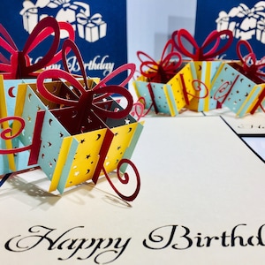 Dreifache Geburtstagsgeschenk Karte - erstellt von Origami Pop Cards Sydney Australia 3D Papier Pop Up Karten - OrigamiPopCards.com Hand Made with Love