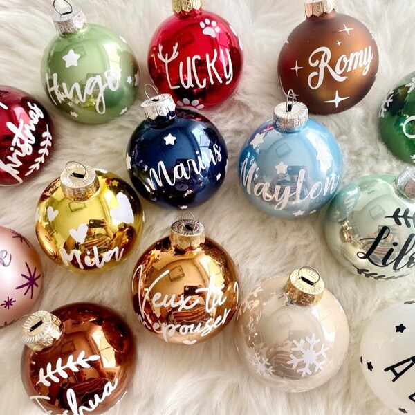 HOLLY - Personalized Christmas bauble