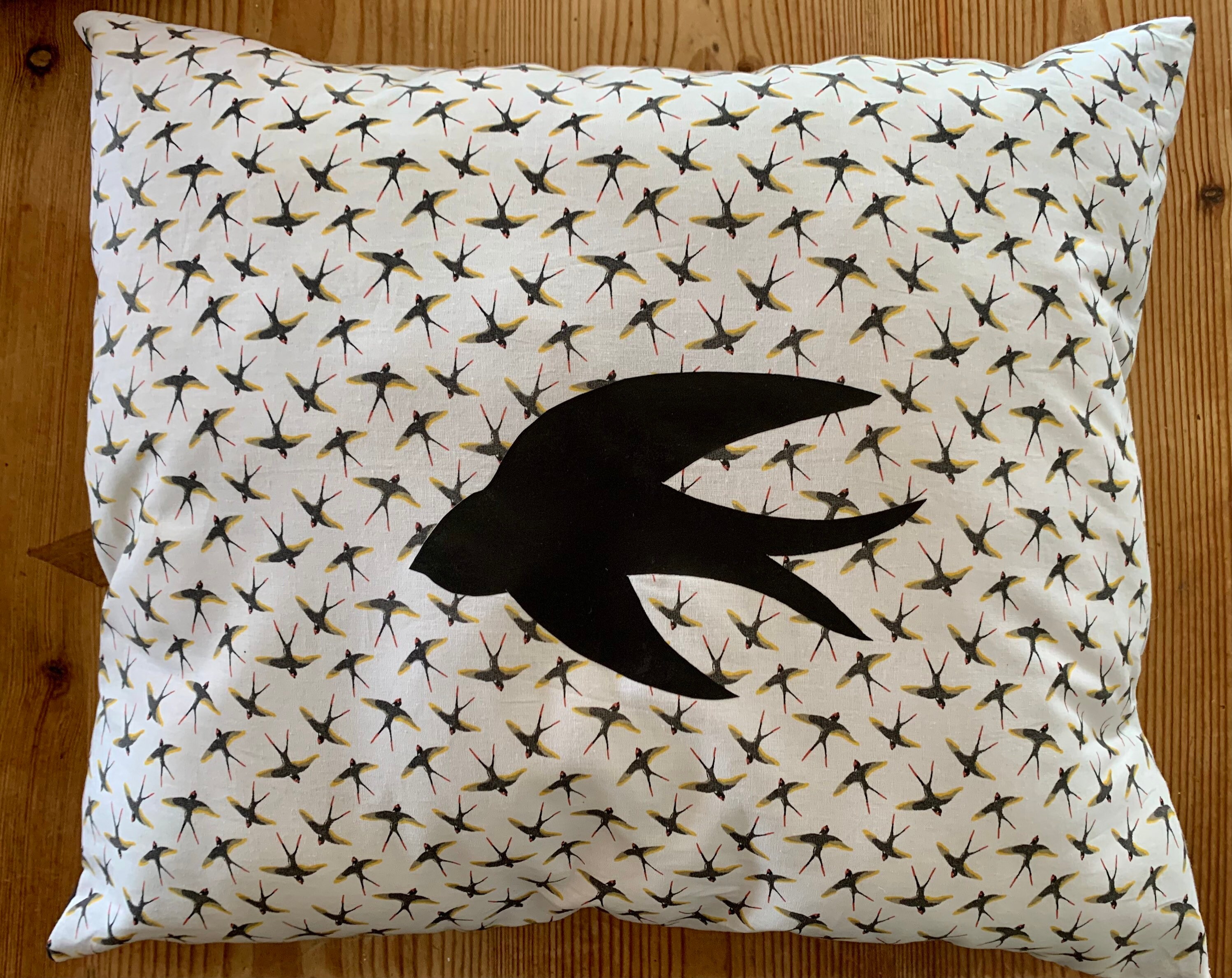 Coussin Recyclé Hirondelle