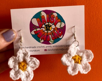 Mini daisy handmade crochet floral earrings