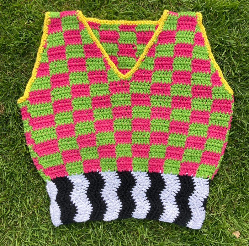 Checks and stripes handmade crochet cropped sweater vest S - Pink and Green