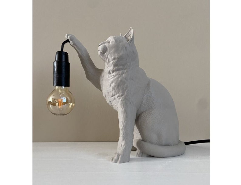 3D cat lamp sitting / Animal lamp / Animals / Decoration / Design / Home decoration / Table lamp / Trending / Cat / Interior / Home decor image 1