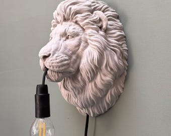 Lion Wall Lamp - Cool Lion Head Lamp - Unique Animal Head Wall Lamp - Eyecatcher for Living Room