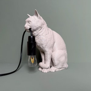Cat Table Lamp with Lamp in its Mouth – Cute and Creative Lamp for your Living Room or Bedroom – Perfect Mood Lamp for Animal Lovers