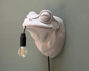 Frog Wall Lamp - Unique Animal Wall Lamp - Frog Wall Light - Frog Decoration - Gift for Frog Lover - Frog Head