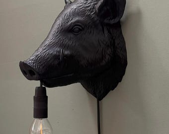 Wildschwein-Wandlampe – Industrie- und ländliches Wohndekor – Moderne Wanddekoration für Wohnzimmer oder Schlafzimmer – Wildschwein-Designlampe