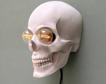 Skull Wall Lamp - Skull Wall Lamp - Cool Wall Lamp - Skull Wall Lamp with Light in the Eyes - Halloween Decoration - Unique Wall Lamp