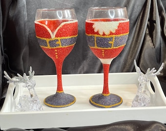 Christmas Glitter Wine Glass, Novelty Wine Glass, Christmas novelty Wine Glass, Stemmed novelty Wine Glass, Glittery Christmas Glass