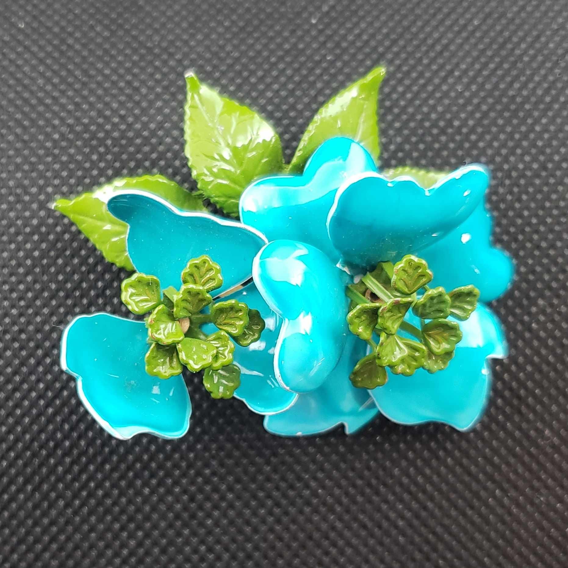60s Green Flower Pin - Etsy