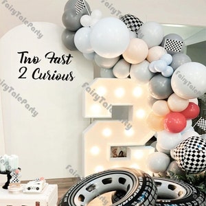 73 pezzi Palloncini a tema corsa Ghirlanda Arco 1° 2° compleanno Decorazione Bambini Grigio Blu Bianco Pista Palloncino Forniture Corallo a scacchi Globos Supplies